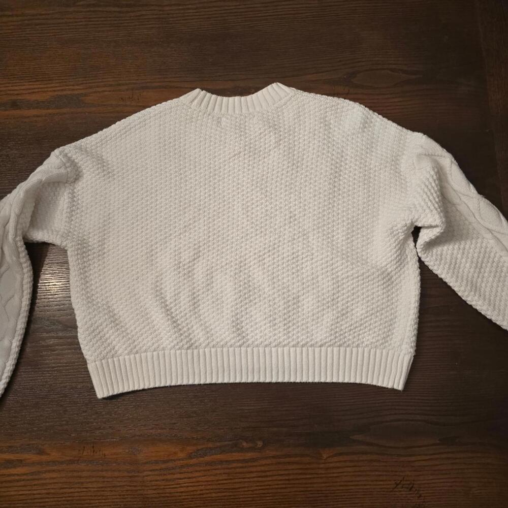 Hollister White Cable Knit Sweater - Picture 4 of 9